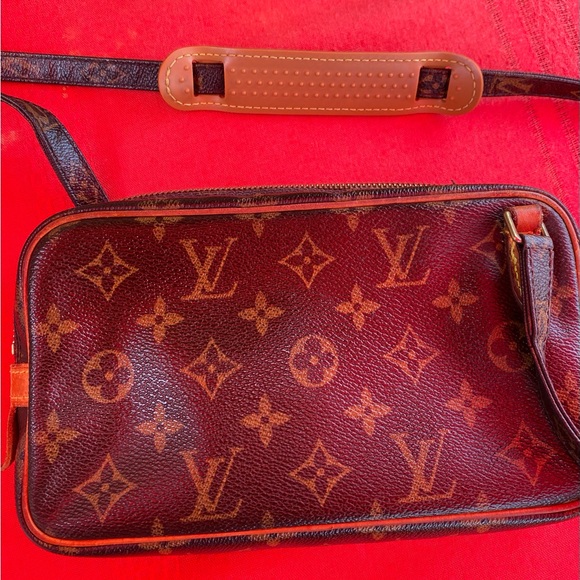 Louis Vuitton Monogram Pochette Marley Bandouliere - Picture 4 of 16